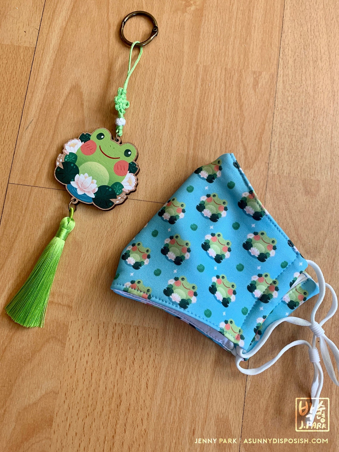 Lilypad Frog Fashion Mask