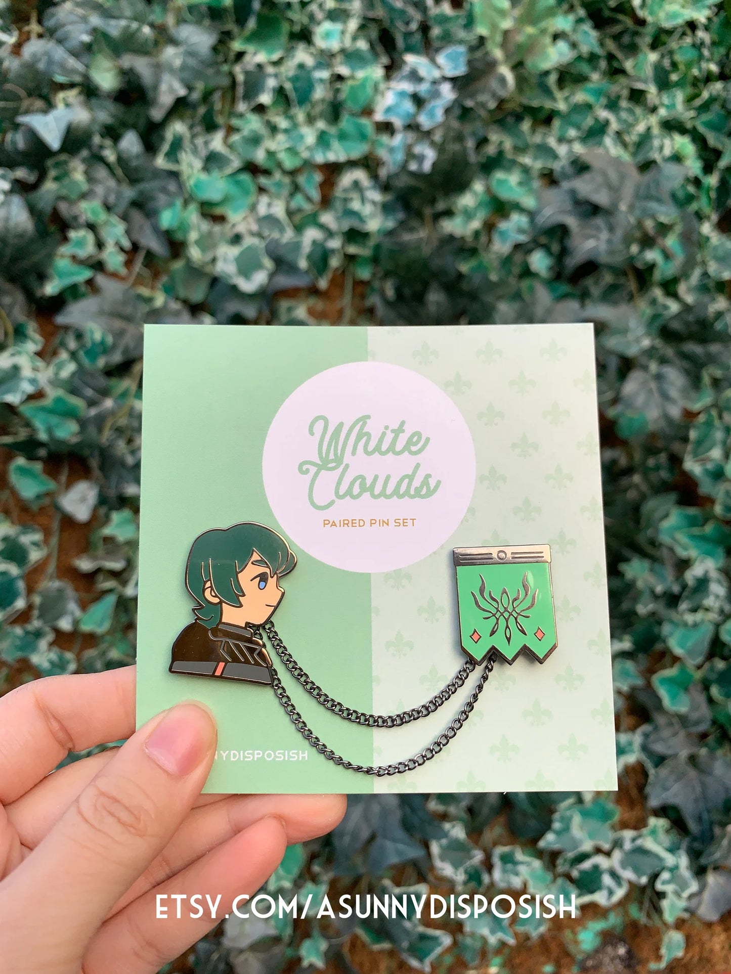 FE3H Byleth Collar Pin Set